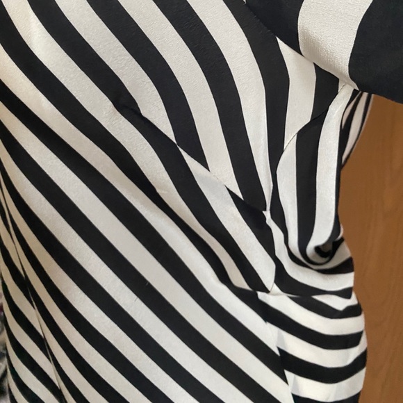 BCBG Striped Open-back blouse - Picture 3 of 6